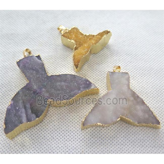 druzy quartz pendant, shark-tail shaped, mixed color