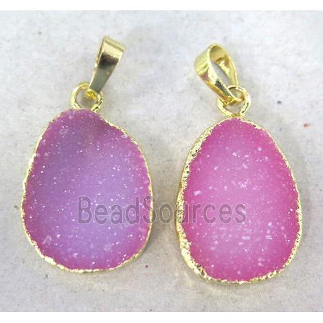 agate druzy pendant, hotpink dye, freeform, gold plated