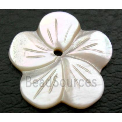 Mother of pearl flower pendant, white