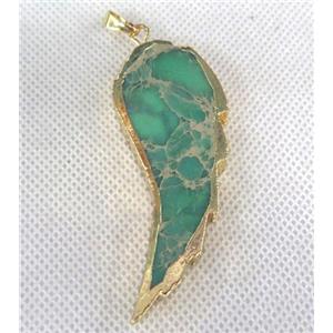 Sea Sediment pendant, angel wing, green, approx 20-50mm