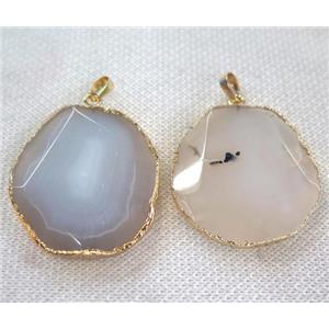 gray white agate slice pendant, faceted freeform, gold plated, approx 20-40mm