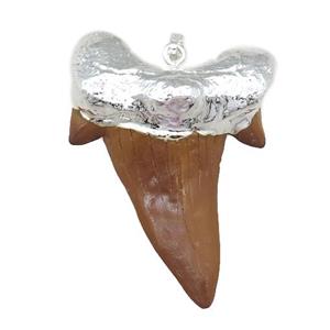 resin pendant, sharktooth, silver plated, approx 45-60