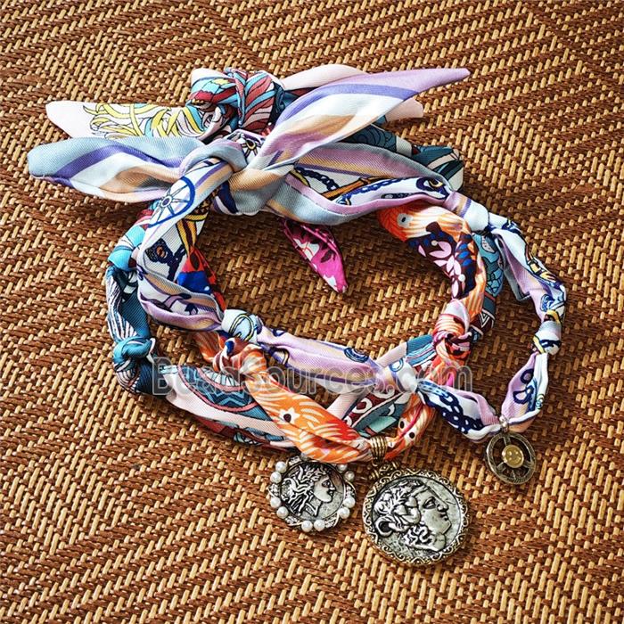 Polyester Fabric Necklace With Human Mixed