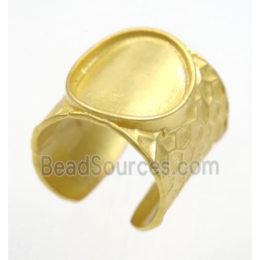 copper ring with cabochon pad, duck gold