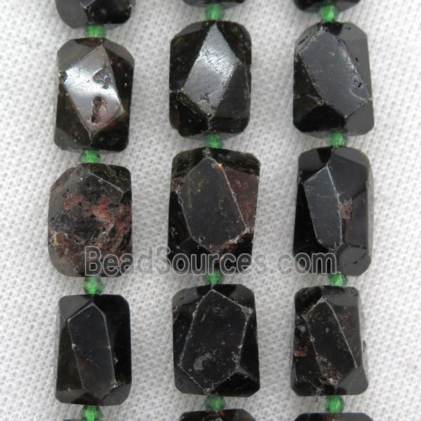 darkgreen Garnet nugget beads, freeform