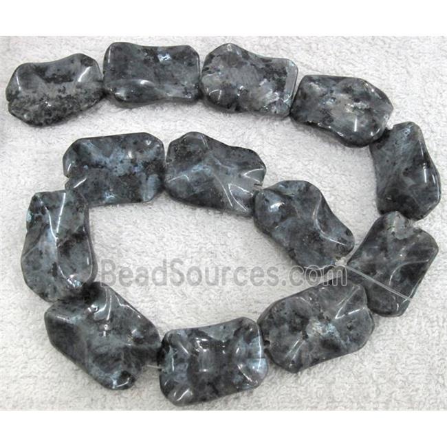 Labradorite bead