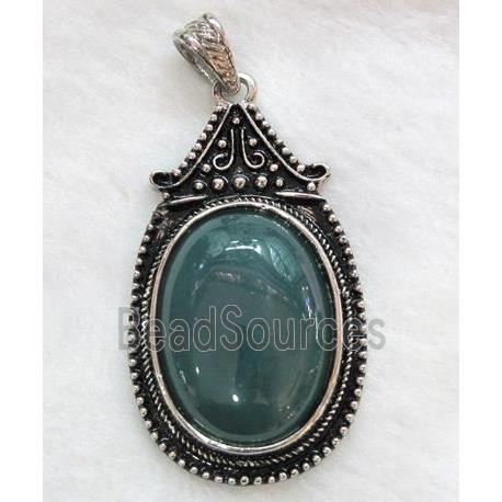 Green Aventurine Oval Pendant Alloy Antique Silver