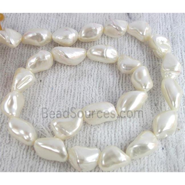 Pearlized Shell Beads, freeform, white