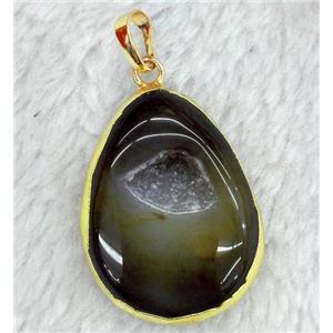 druzy agate pendant, freeform, approx 20-35mm