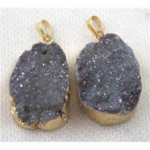 druzy quartz pendant, lt.blue gray, AB-color, freeform, gold plated, approx 20-30mm