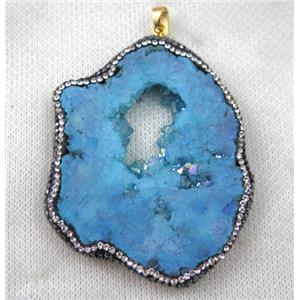 druzy agate slice pendant paved rhinestone, freeform, skyblue AB-color, approx 30-60mm